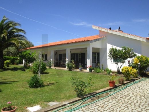 Casa di lusso a Macedo de Cavaleiros, Bragança