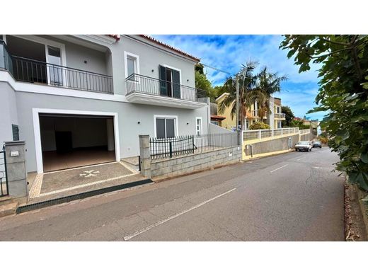 Detached House in Ponta do Sol, Madeira