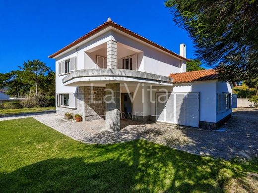 Detached House in Sintra, Lisbon