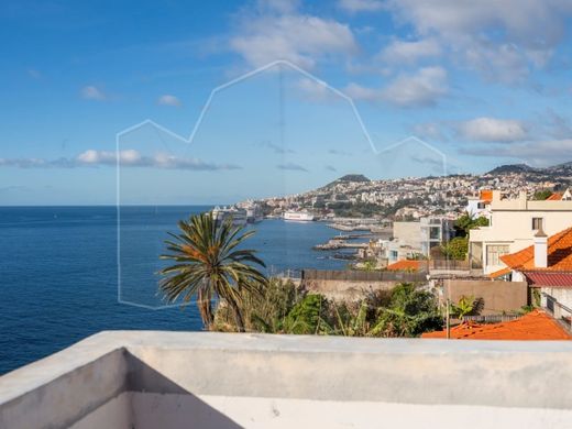 Luxury home in Funchal, Madeira