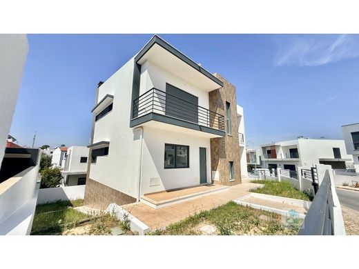 Luxury home in Almada, Distrito de Setúbal