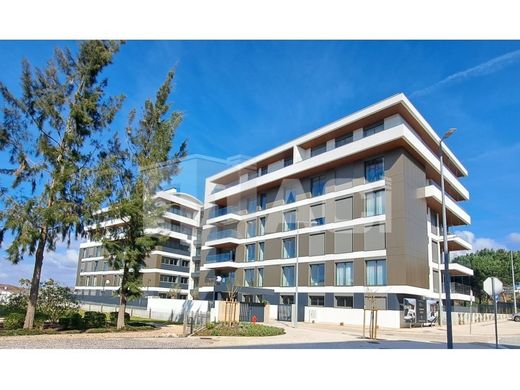 Apartment / Etagenwohnung in Leiria, Distrito de Leiria