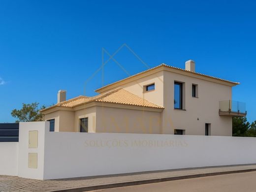 단독 저택 / Seixal, Distrito de Setúbal