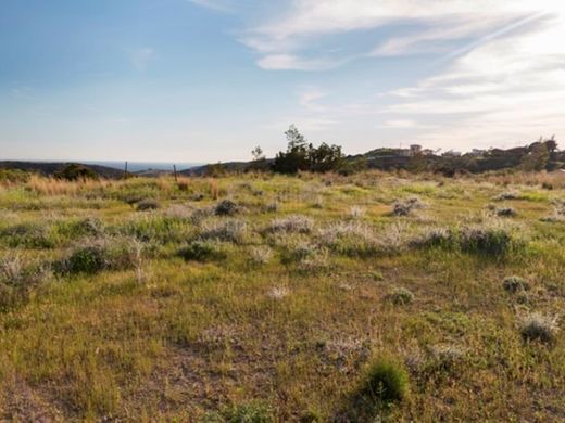 Land in Parekklisha, Parekklisiá