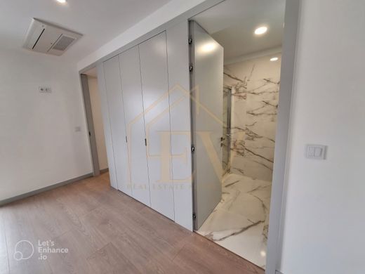 Apartment / Etagenwohnung in Porto, Distrito do Porto