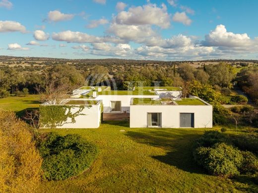 ‏חווה ב  Viana do Alentejo, Distrito de Évora