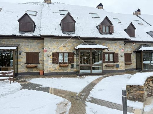 Luxe woning in Vielha e Mijaran, Província de Lleida