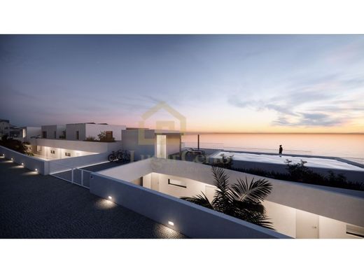 Land in Sesimbra, Distrito de Setúbal