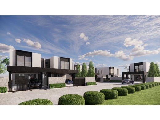 Vrijstaand huis in Muara