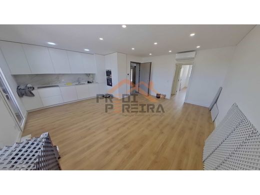 Piso / Apartamento en Loures, Lisboa