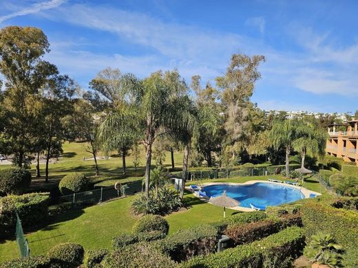 Apartment / Etagenwohnung in Estepona, Málaga