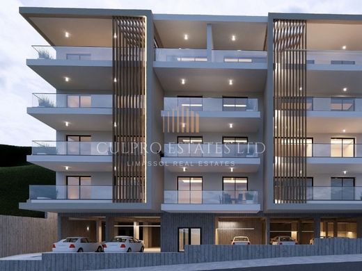 Piso / Apartamento en Agia Fylaxis, Lemesós