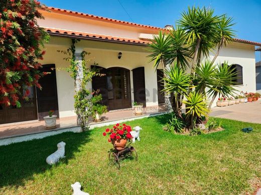 منزل ﻓﻲ Bombarral, Distrito de Leiria
