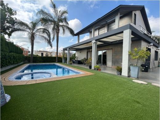 Luxus-Haus in Gandia, Valencia