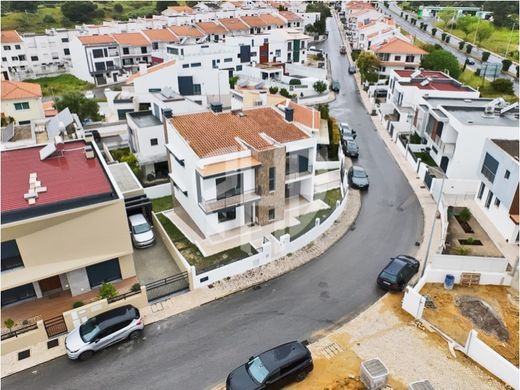 Maison individuelle à Almada, Distrito de Setúbal