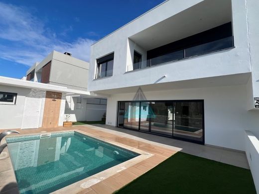 Villa Plurifamiliare a Almada, Distrito de Setúbal