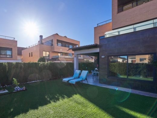 Semidetached House in Cuarte de Huerva, Province of Saragossa