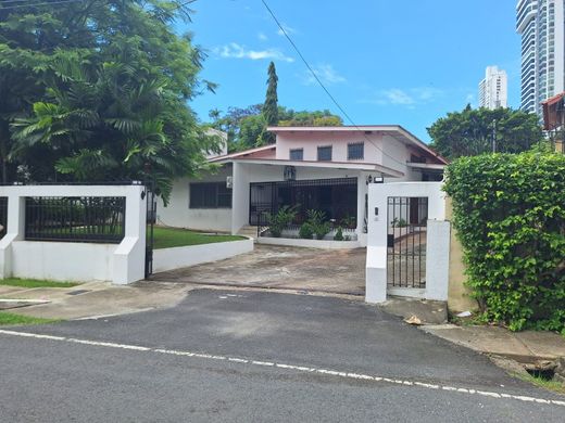 منزل ﻓﻲ بنما (مدينة), Distrito de Panamá