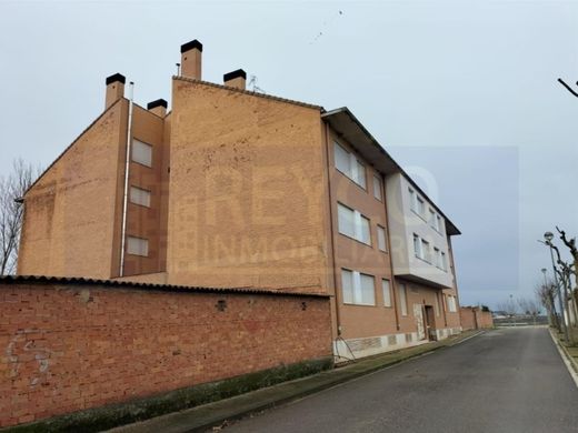 Wohnkomplexe in Arrúbal, Provinz La Rioja