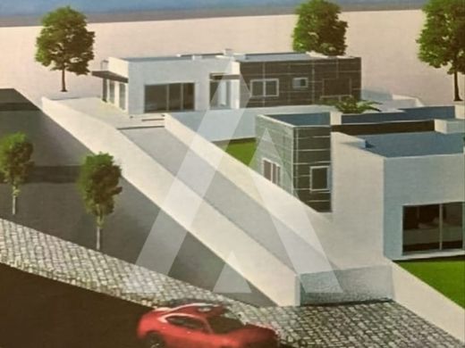 Casa Unifamiliare a Leiria, Distrito de Leiria