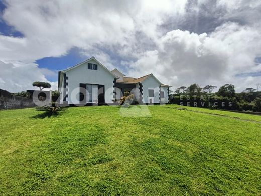 Πολυτελή κατοικία σε Madalena, Azores