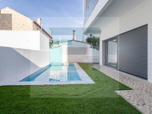 ‏וילה רב-משפחתית ב  Seixal, Distrito de Setúbal