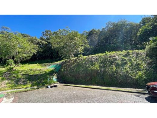 Grundstück in Escazú, Provincia de San José