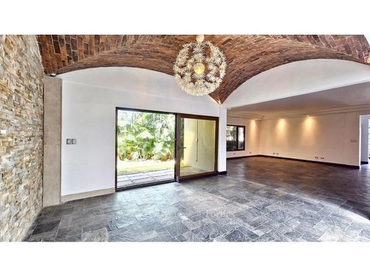 Luxus-Haus in Escazú, Provincia de San José