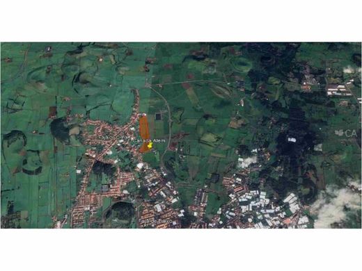 Teren w Ponta Delgada, Azores