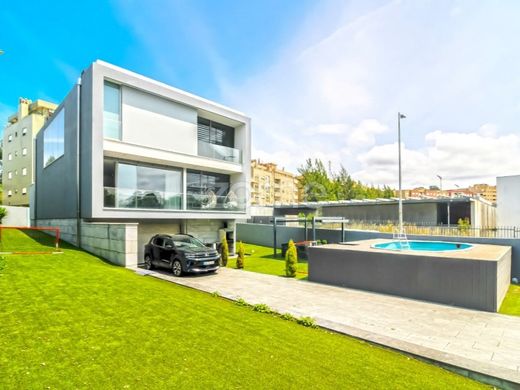 Luxe woning in Vila Nova de Gaia, Distrito do Porto