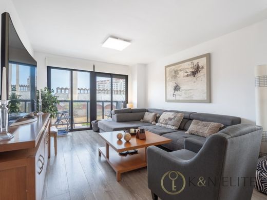 Apartment / Etagenwohnung in Valencia, Provinz Valencia