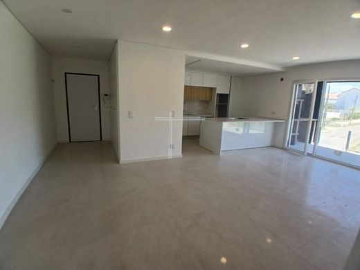 Apartament w Charneca de Caparica, Almada