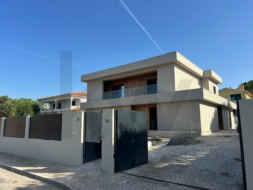 Luxury home in Cascais, Lisbon