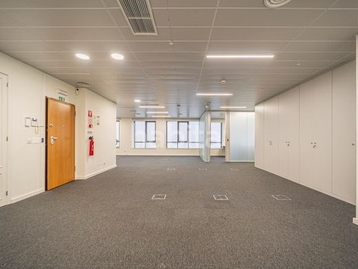 Γραφείο σε Avenidas Novas, Lisbon