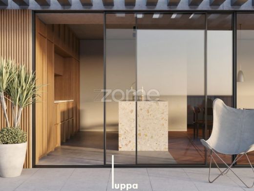 Apartment / Etagenwohnung in Porto, Distrito do Porto