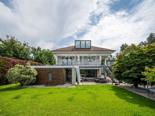Casa de lujo en Santa Maria da Feira, Aveiro