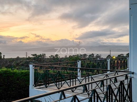 Lüks ev Madalena, Azores