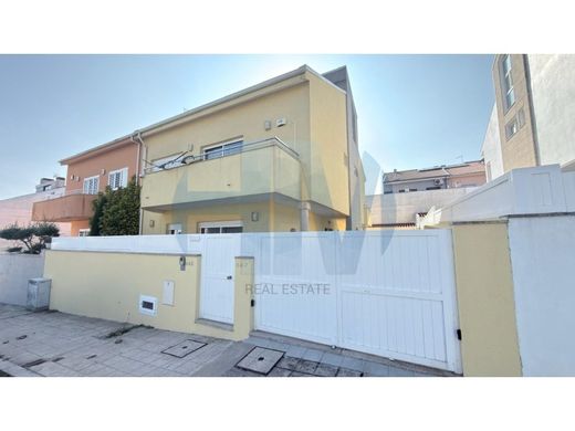 Villa Plurifamiliare a Valongo, Oporto