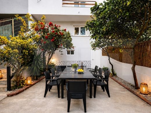 Semidetached House in Charneca de Caparica, Almada