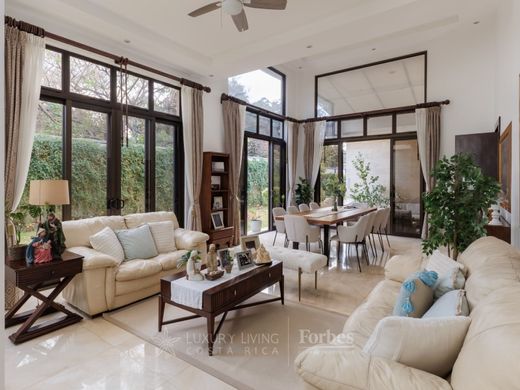 Элитный дом, Santa Ana, Provincia de San José