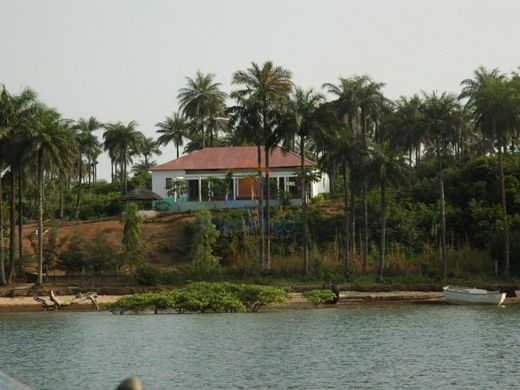 Maison de luxe à Bubaque, Bolama