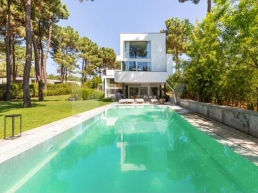 Элитный дом, Шарнека, Almada