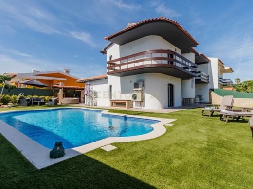 Casa de lujo en Seixal, Setúbal