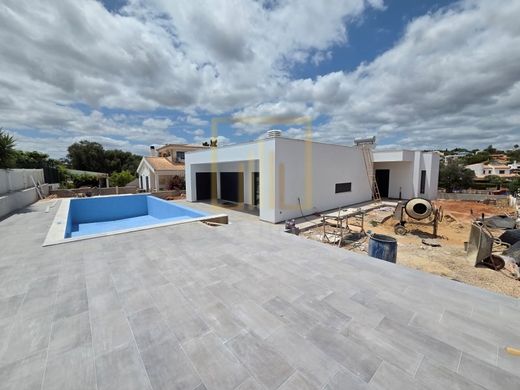 Einfamilienhaus in Portimão, Distrito de Faro