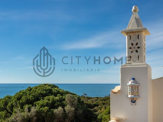 Twee-onder-een-kapwoning in Lagoa, Distrito de Faro