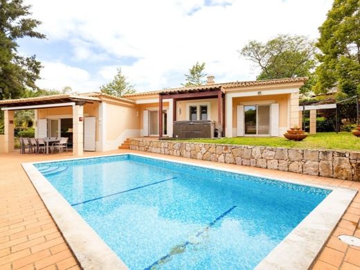 Detached House in Lagoa, Distrito de Faro