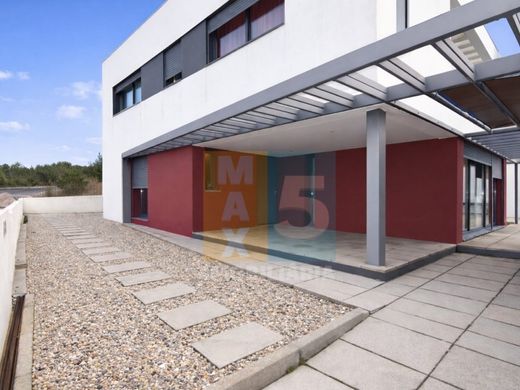 Detached House in Torres Vedras, Lisbon