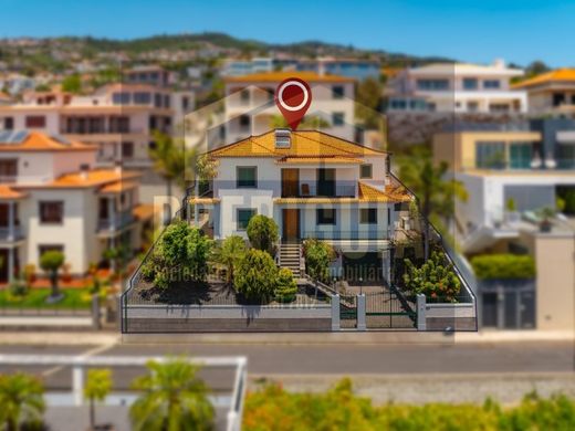 Funchal, Madeiraの一戸建て住宅