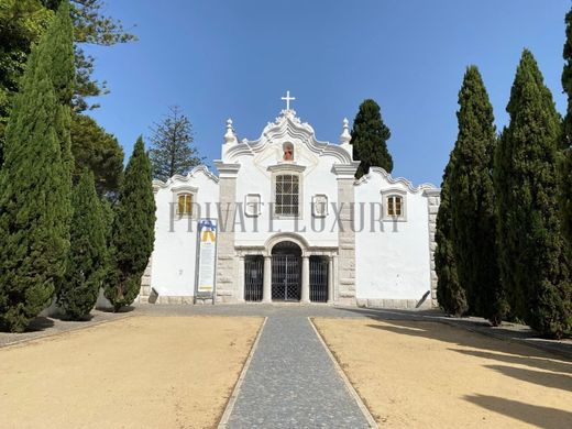 أرض ﻓﻲ Almada, Distrito de Setúbal