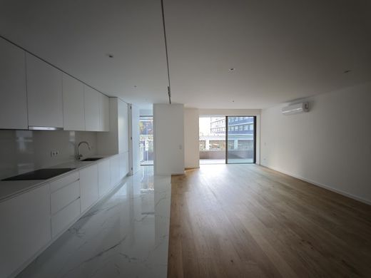 Apartment / Etagenwohnung in Matosinhos, Distrito do Porto